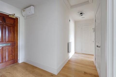 1 bedroom retirement property for sale, Alma Road, Reigate, Surrey, RH2