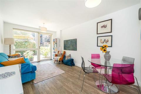 1 bedroom flat for sale, Carney Place, London SW9
