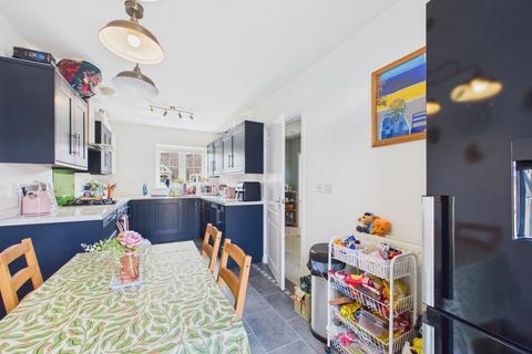 3 bedroom detached house for sale, Castleton Grove, Haverfordwest, SA62