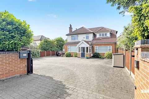 4 bedroom detached house for sale, Clipstone Road West, Forest Town, NG19
