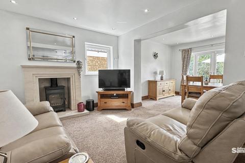 4 bedroom detached house for sale, Clipstone Road West, Forest Town, NG19