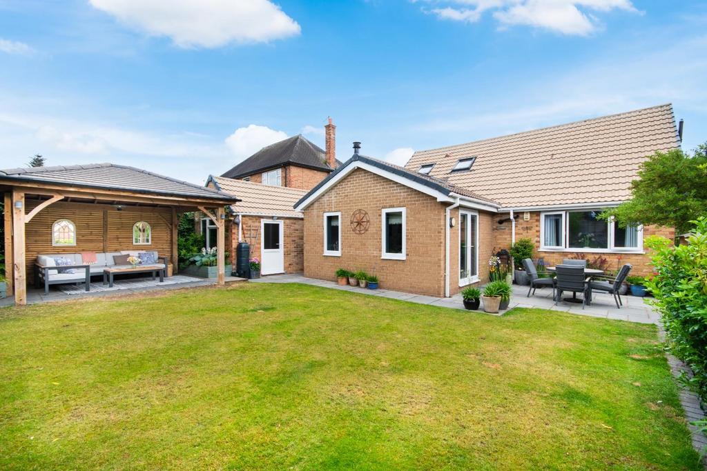 House exterior, garden