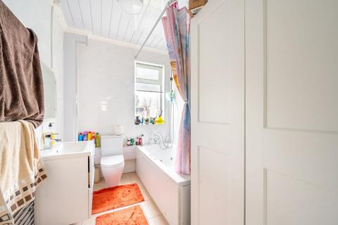 4 bedroom end of terrace house for sale, Hebdon Road, Tooting Bec, London, SW17