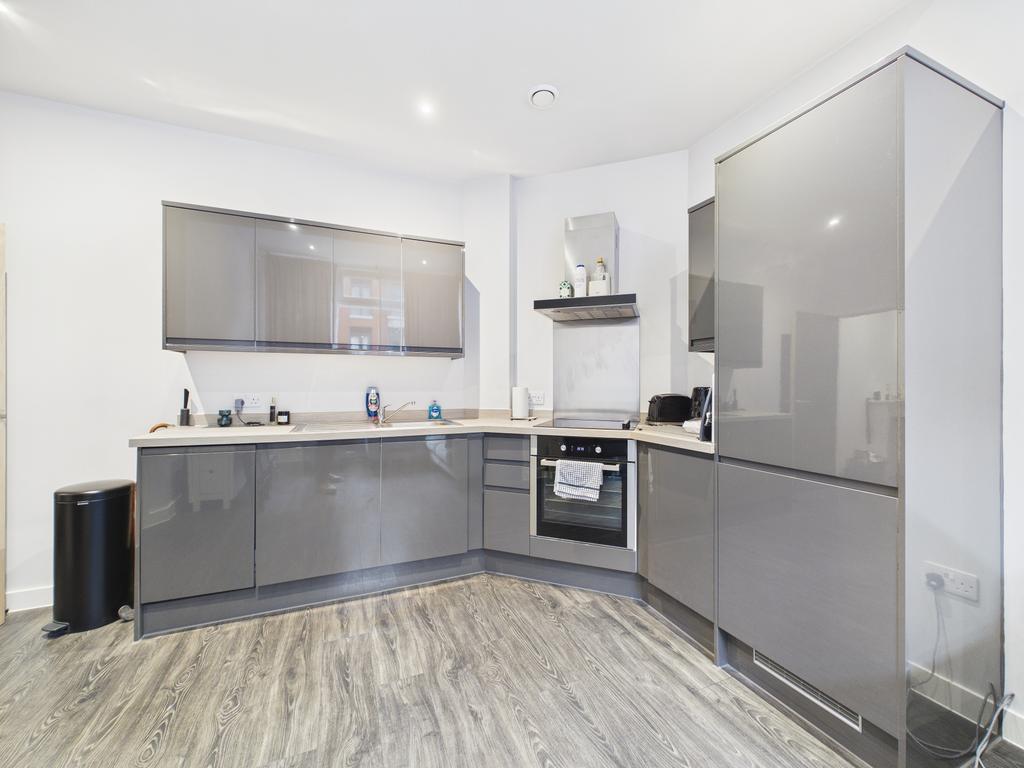 Apartment in Liverpool - View 4