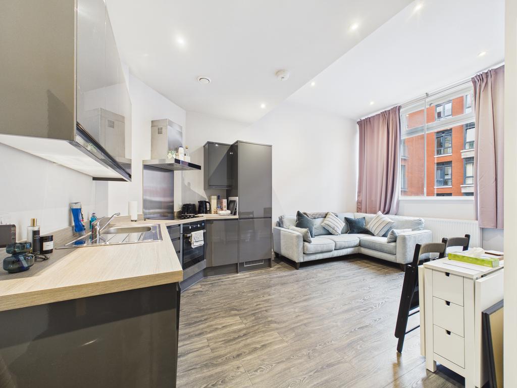 Apartment in Liverpool - View 5