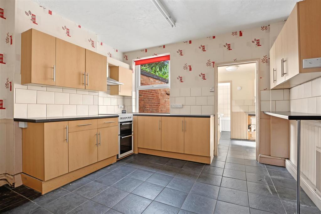 House in Nottingham, Old Basford - View 2