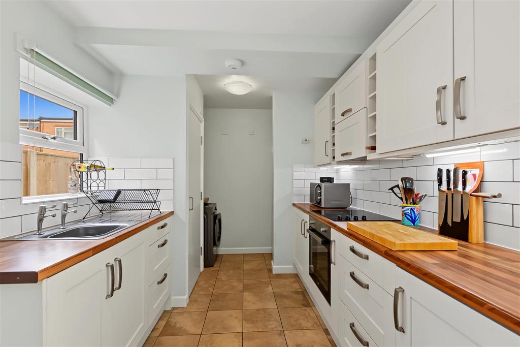 Duke Street, Arnold, Nottingham - View 4