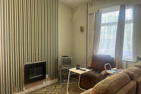 2 bedroom end of terrace house for sale, Worsley Street, Glodwick, Oldham, OL8