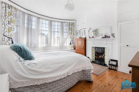 3 bedroom semi-detached house for sale, Fallow Court Avenue, London, N12
