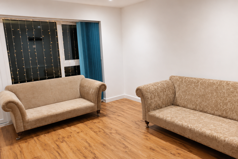 3 bedroom semi-detached house to rent, Ager Avenue, Dagenham RM8