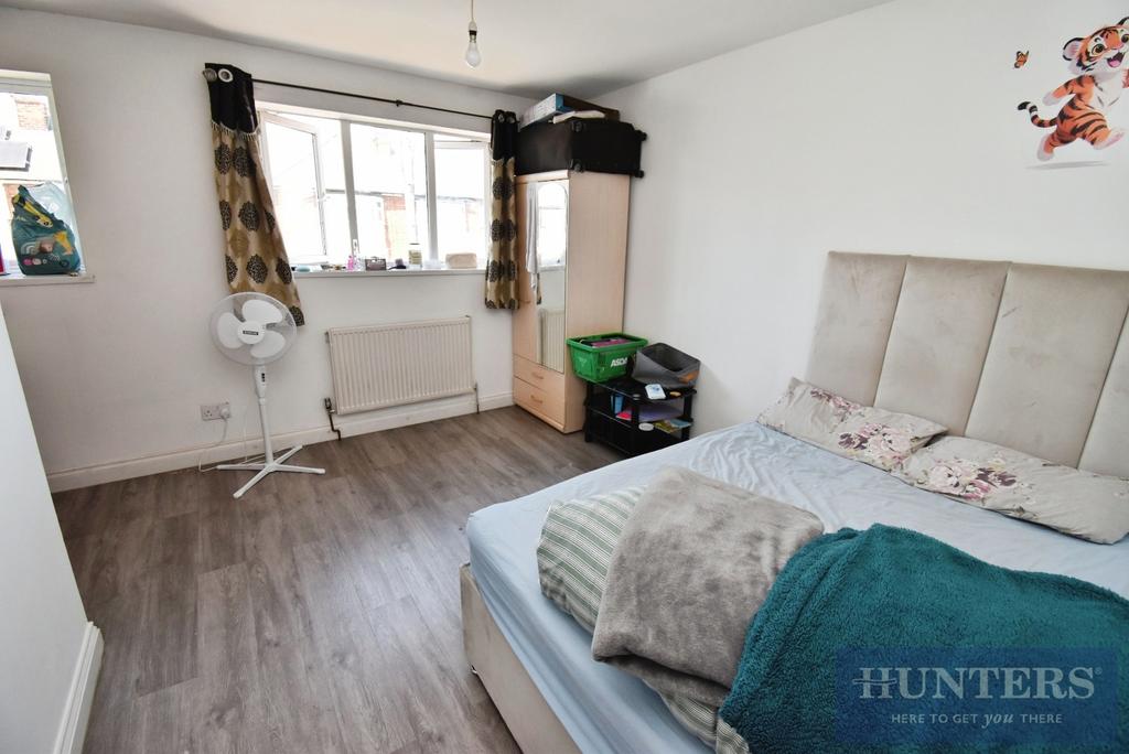House in Blaby, Braunstone - More