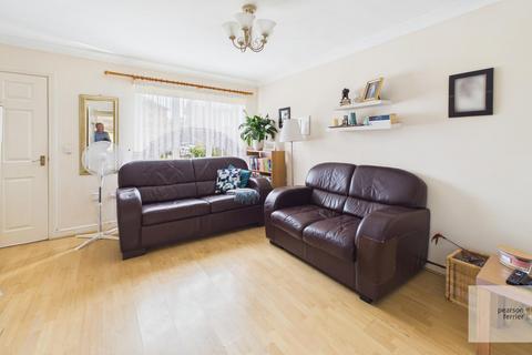 2 bedroom semi-detached house for sale, Willow Street, Bury BL9