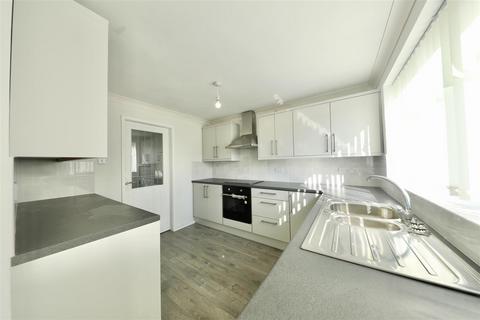 2 bedroom end of terrace house for sale, Stornaway Square, Hull