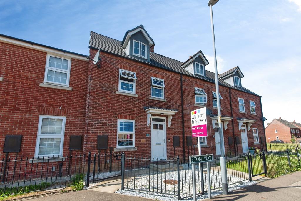 3 bedroom terraced house for sale