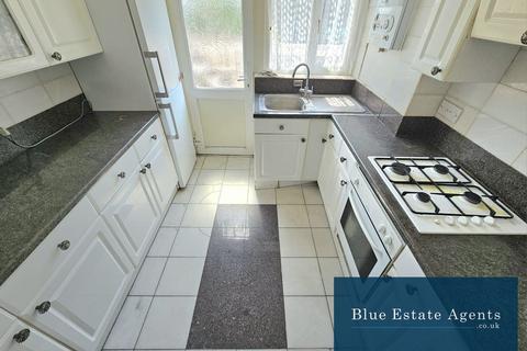 2 bedroom flat to rent, Great West Road, Isleworth, TW7