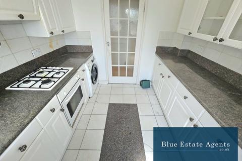2 bedroom flat to rent, Great West Road, Isleworth, TW7