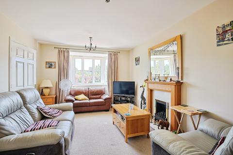 4 bedroom detached house for sale, Blackbird Drive, Bury St. Edmunds
