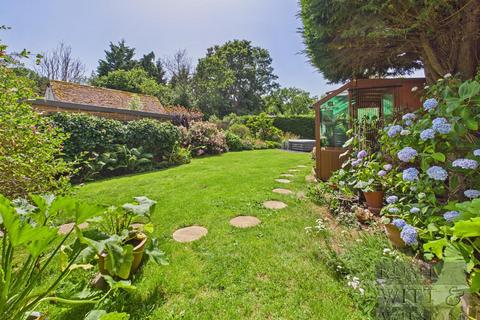 4 bedroom detached house for sale, Moat Lane, Sedlescombe, Battle