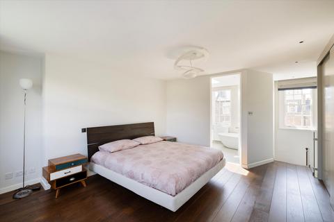 3 bedroom terraced house for sale, Burgh Street, London N1
