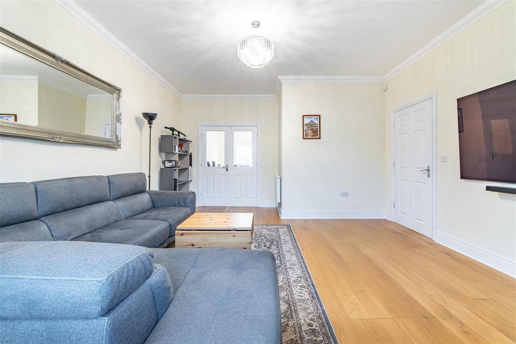 House in Newcastle upon Tyne, North Gosforth - View 4