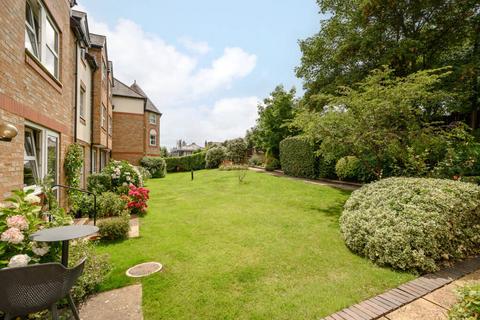 1 bedroom apartment for sale, Kathleen Godfrey Court, 80 Queens Road, Wimbledon, SW19 8LB