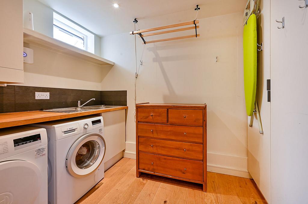 Utility room, utility