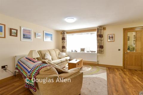 Caldbeck, Waltham Abbey EN9