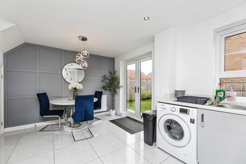 3 bedroom detached house for sale, Crown Avenue, East Ardsley, Wakefield