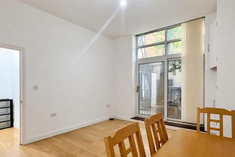 1 bedroom apartment to rent, Laugan Walk, London SE17