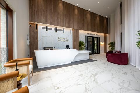 2 bedroom apartment for sale, Plot 186 at SO Resi North Acton, Royal Gateway, 81 Park View W3