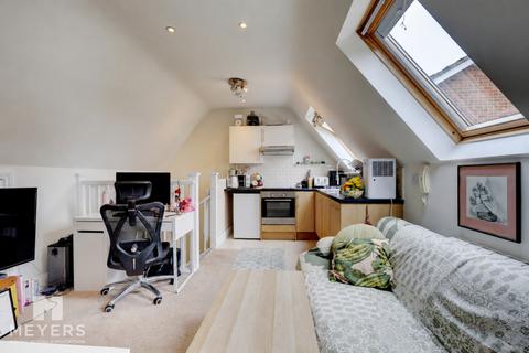 1 bedroom apartment for sale, Somerford Road, Christchurch, BH23 3