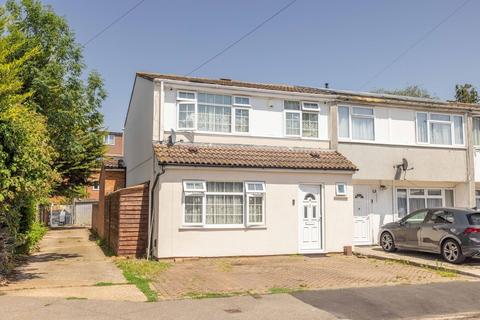 Tintern Close, Slough SL1