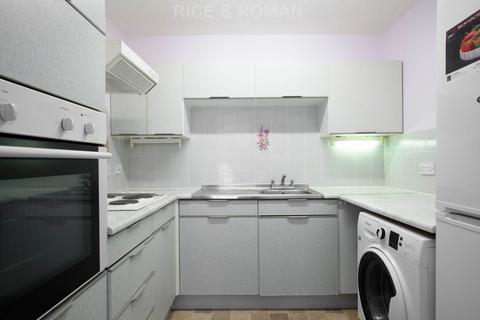 1 bedroom retirement property for sale, Kingston Road, New Malden KT3