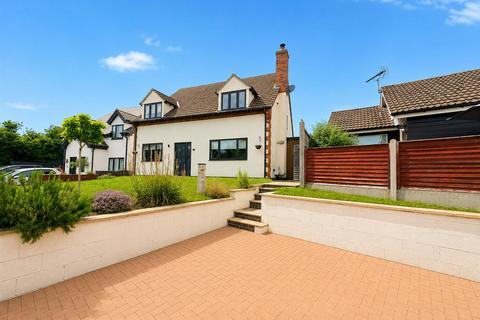 4 bedroom detached house for sale, Deepdale, Market Harborough LE16