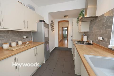 2 bedroom terraced house for sale, Richmond Street, Stoke-On-Trent, ST4