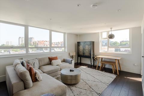 Melbourne Court, Randolph Avenue, Little Venice W9