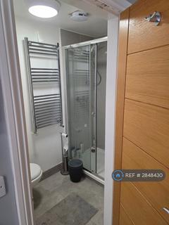 Studio to rent, Linthorpe Road, Middlesbrough, TS1