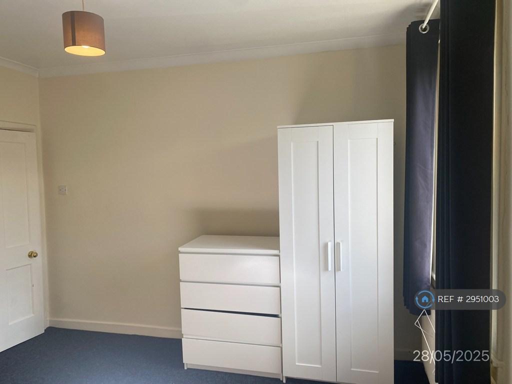 Stenhouse Avenue West, Edinburgh, EH11 - View 6