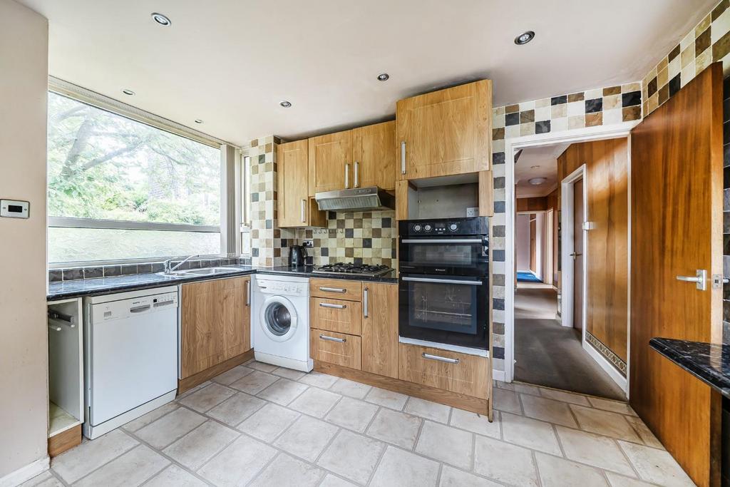 House in Sheffield, Middlewood, Fox Hill - View 5