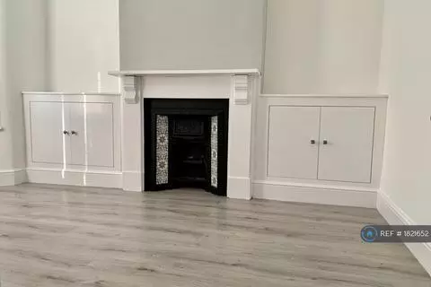 House in Sefton, Liverpool City Region - View 3
