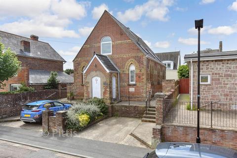 4 bedroom detached house for sale, Heath Road, Sandown PO36