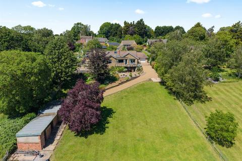 3 bedroom detached bungalow for sale, Walnut Close, Bisbrooke, Rutland