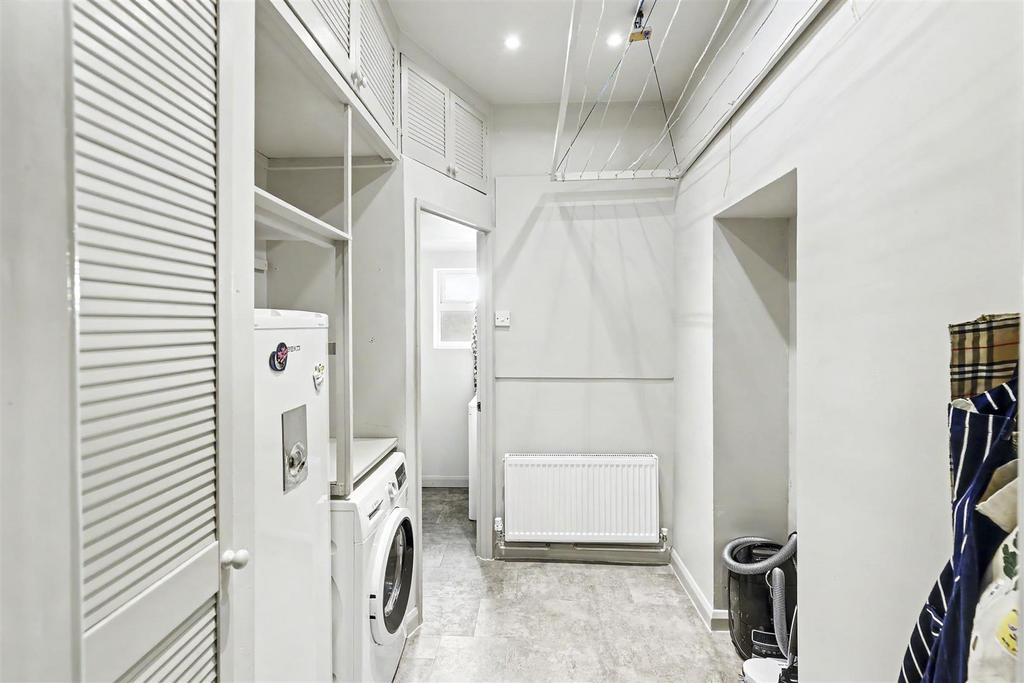 Utility room, utility