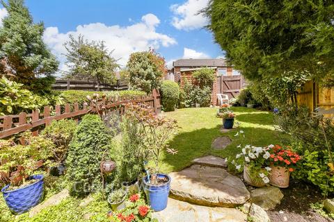 2 bedroom terraced house for sale, Banstead Road, Caterham CR3