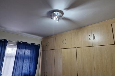 4 bedroom end of terrace house for sale, London NW2