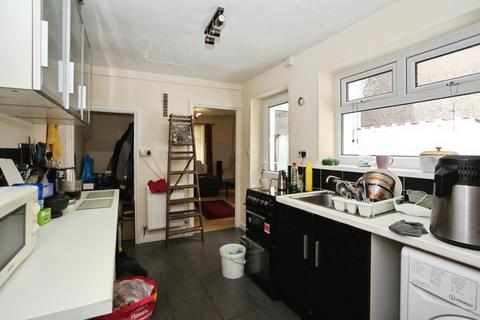 3 bedroom end of terrace house for sale, Avon Terrace, Porth