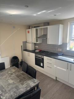 3 bed flat/apartment for rent in Halesowen Road,  Netherton, Dudley DY2