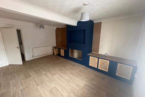 2 bedroom apartment to rent, Flatgate, Howden, GOOLE