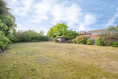 2 bedroom detached bungalow for sale, Top Hall Road, Bessacarr, Doncaster