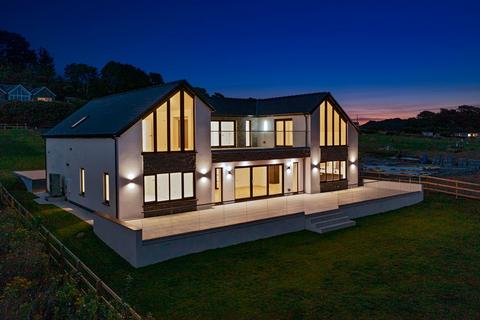 4 bedroom detached house for sale, Milford Haven SA73